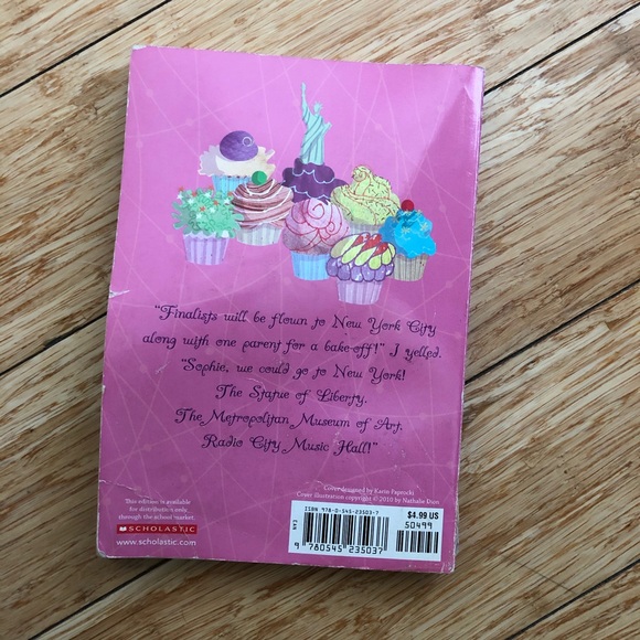 It's Raining Cupcakes by Lisa Schroeder - Picture 2 of 4